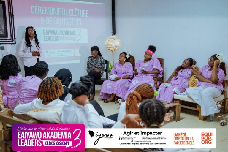 EAIYAWO AKADEMIA LEADERS : des filles, des rêves, du leadership